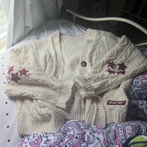 Red cardigan Taylor swift